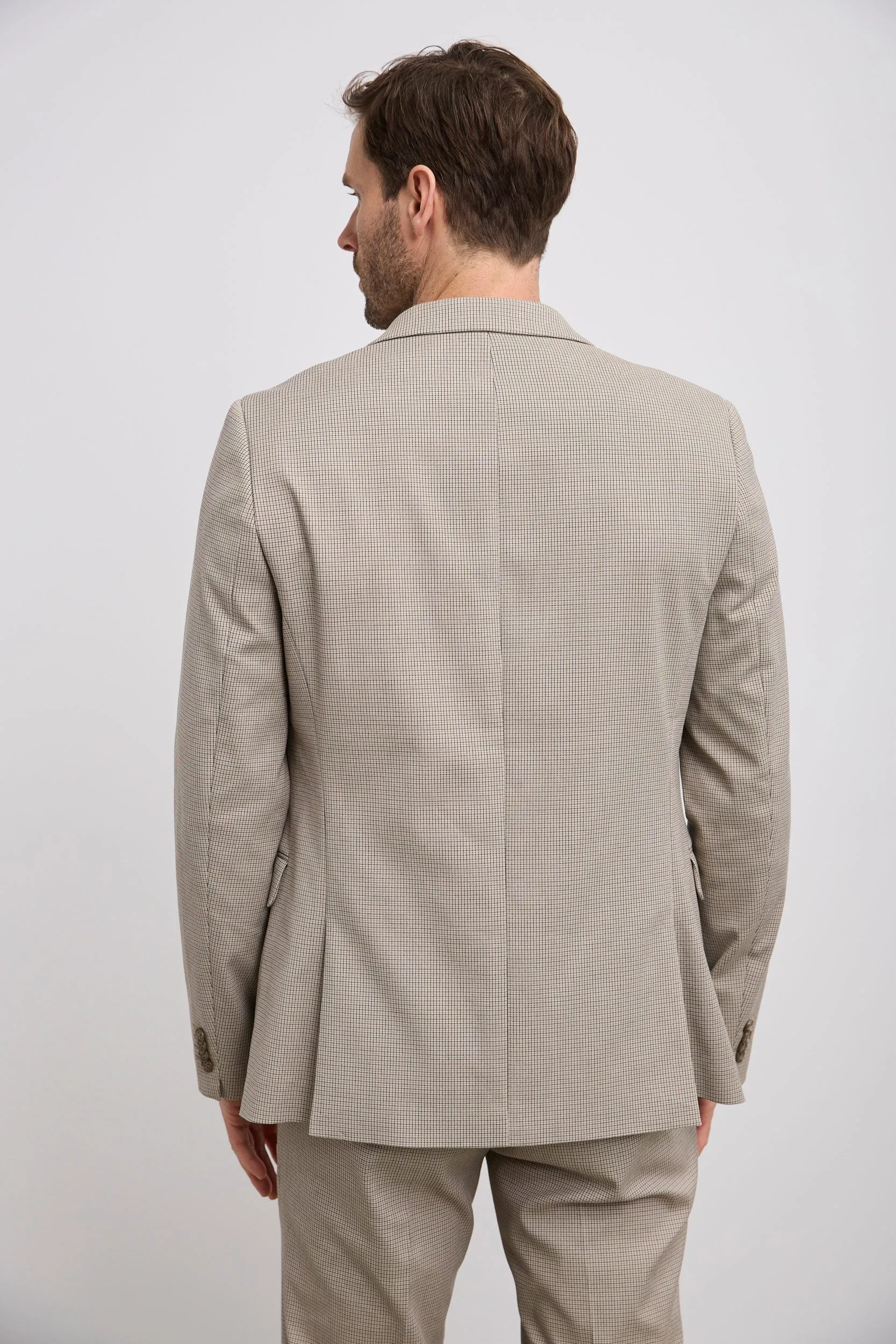 Extra-fitted micro check blazer