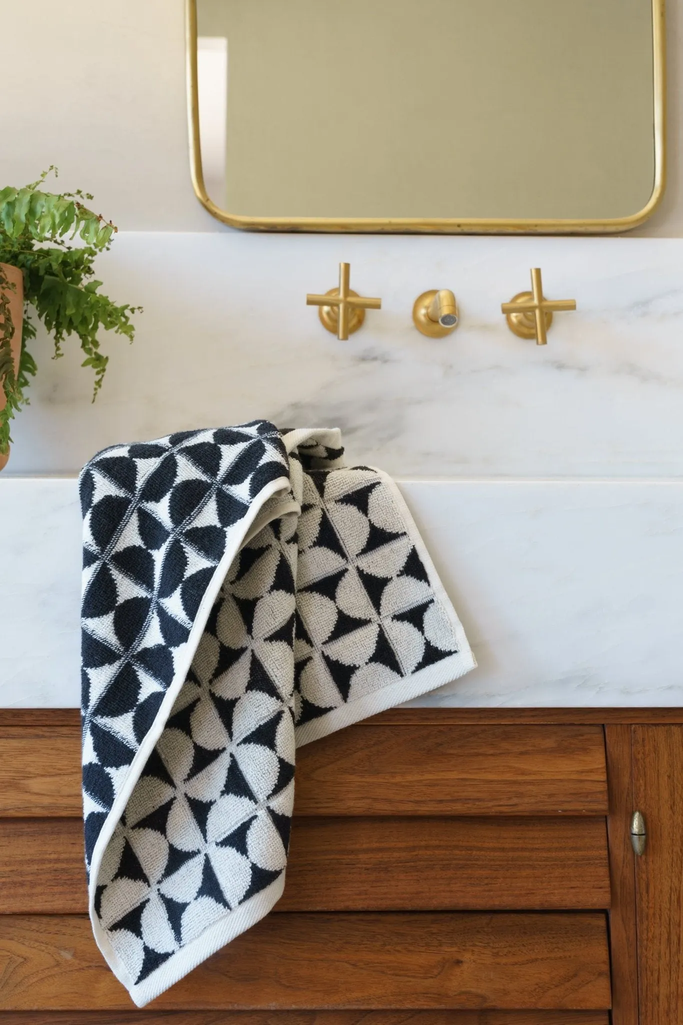 Harper Hand Towel - Toasted Almond