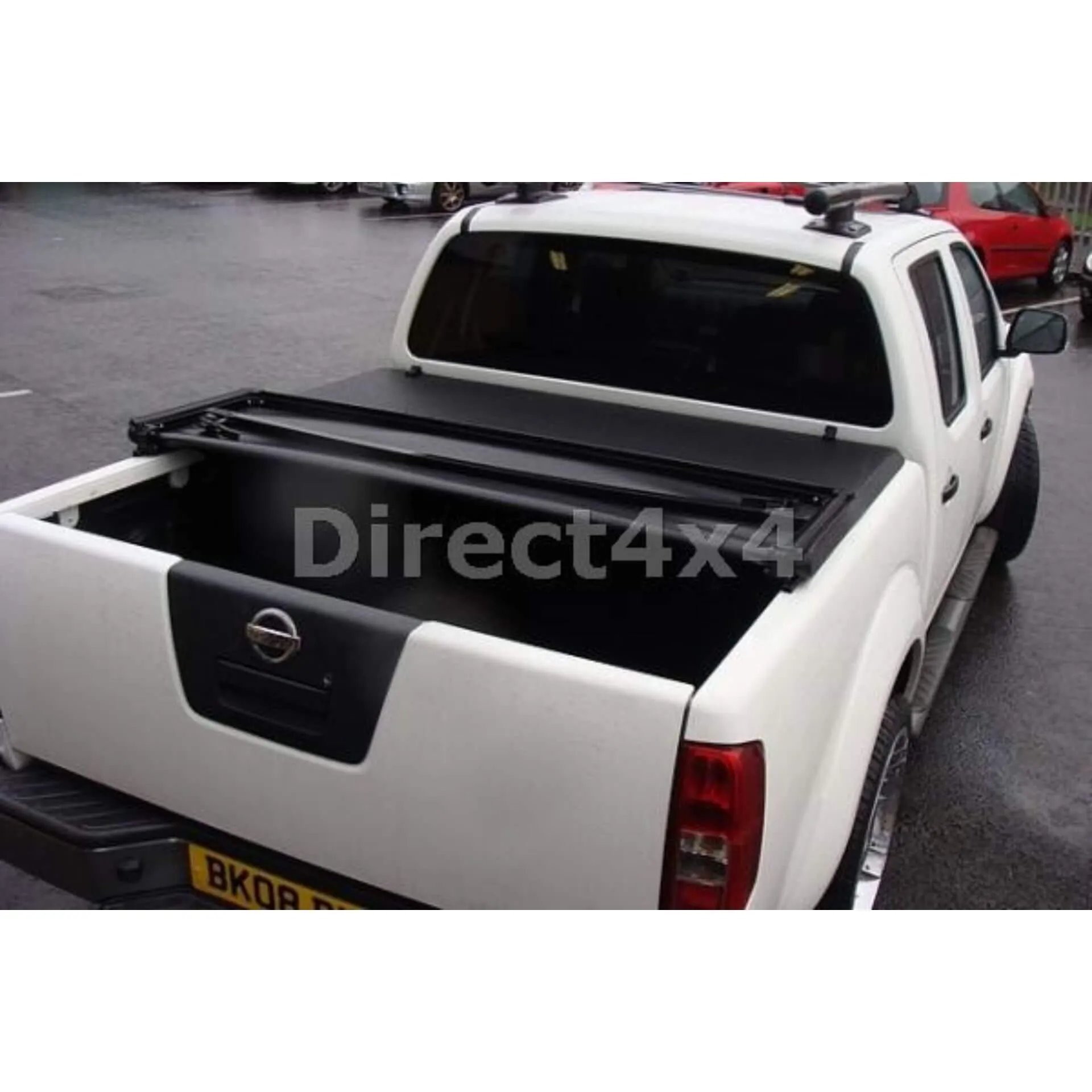 Soft Tri-Fold Tonneau Cover for Nissan Navara D40 Double Cab 2006-2015